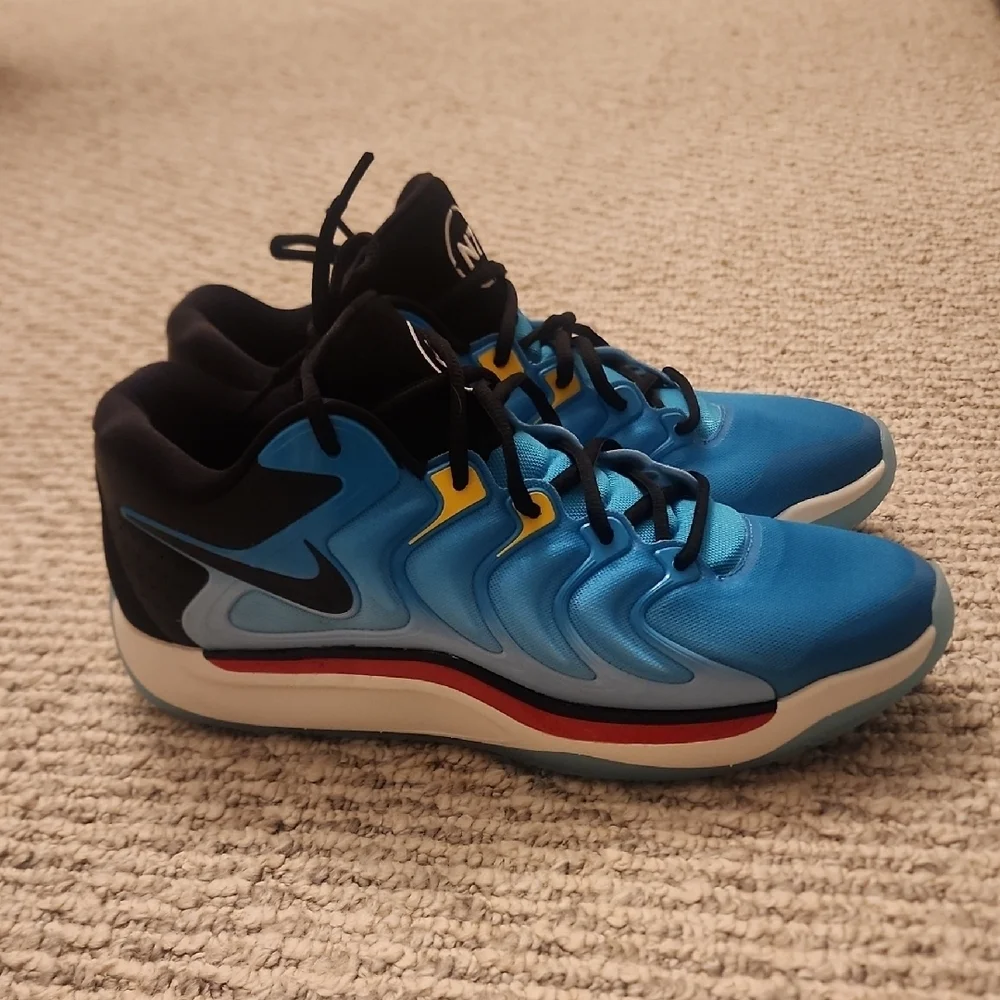 NIKE KD 17